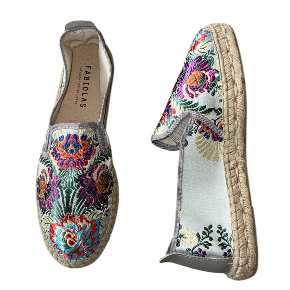 LN Fabiolas Gray Satin Embroidered Floral Espadrilles - 9